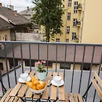 Udanypobyt Apartamenty Studio Rejtana 11