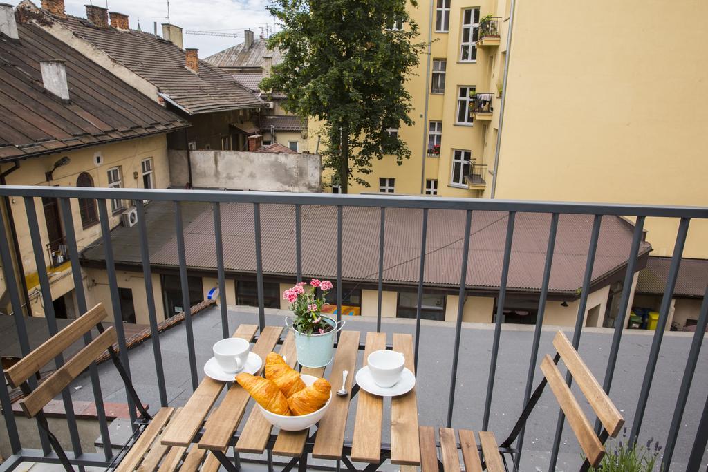 Apartament Udanypobyt Studio Rejtana 11 *